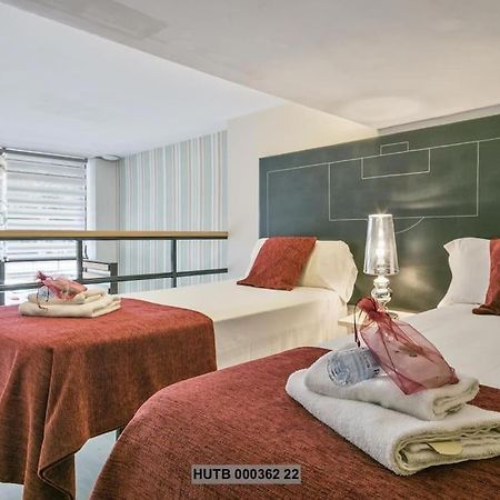 Alcam Futbol Pequeno Apartment Barcelona Bagian luar foto