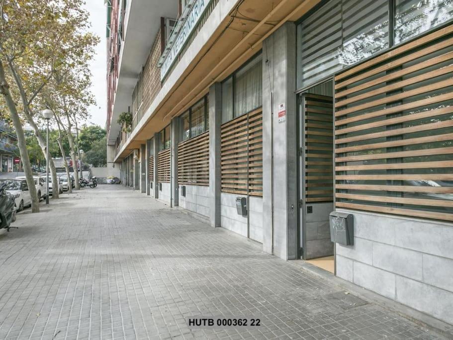 Alcam Futbol Pequeno Apartment Barcelona Bagian luar foto